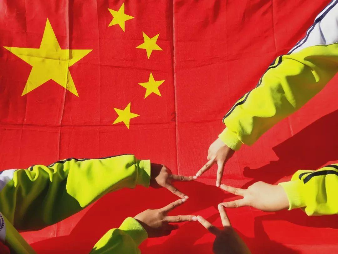 《奔跑吧》好友团做客“加康年味馆”,“解锁”南北朝奇妙之旅